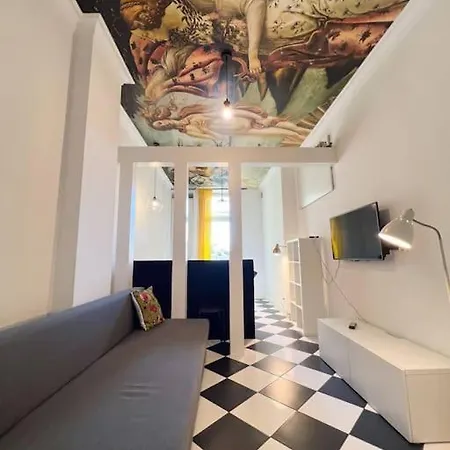 Special In The Center Of Apartment *